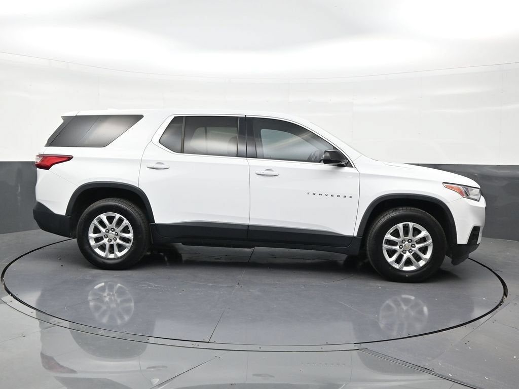 2018 Chevrolet Traverse LT Cloth