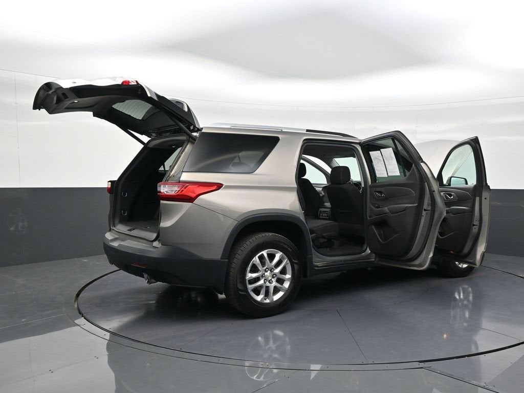 2018 Chevrolet Traverse LT Cloth