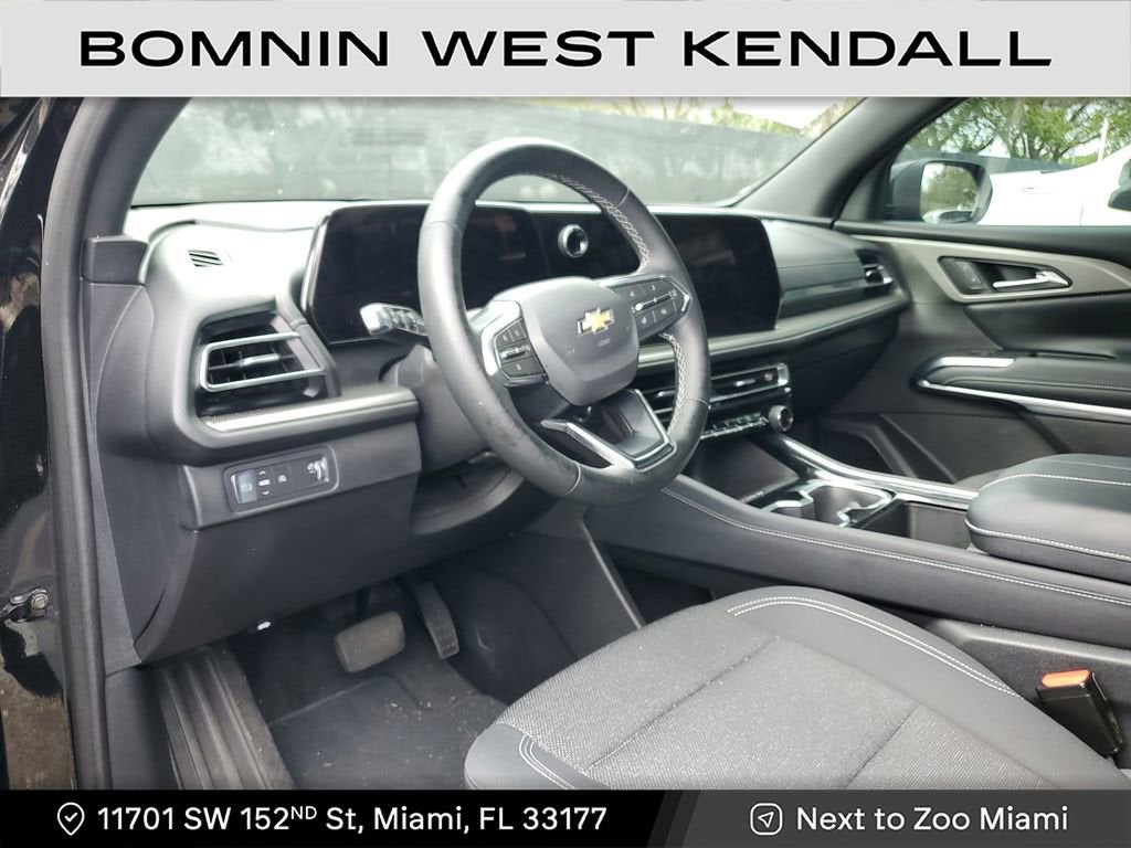 2025 Chevrolet Traverse LT