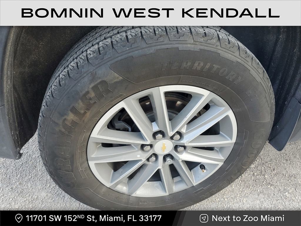 2022 Chevrolet Traverse LT Leather