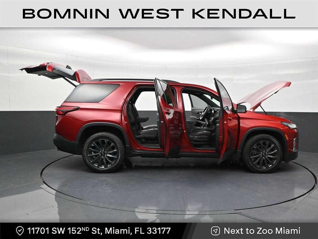 2023 Chevrolet Traverse RS