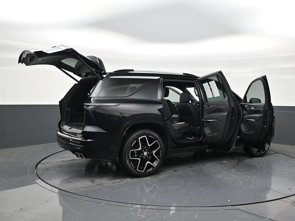 2025 Chevrolet Traverse High Country