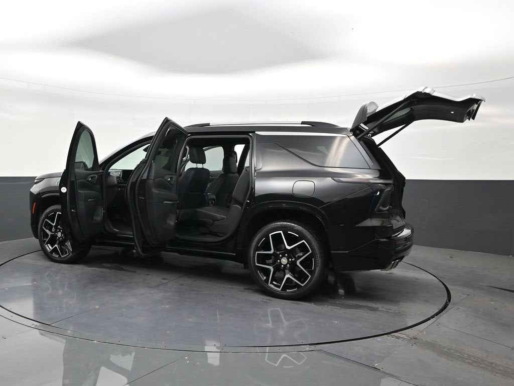 2025 Chevrolet Traverse High Country