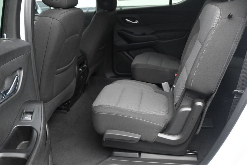 2024 Chevrolet Traverse Limited LT Cloth