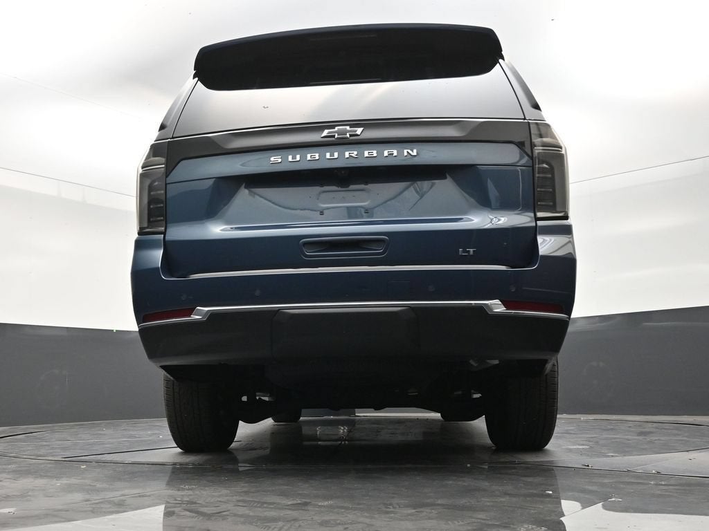 2025 Chevrolet Suburban LT