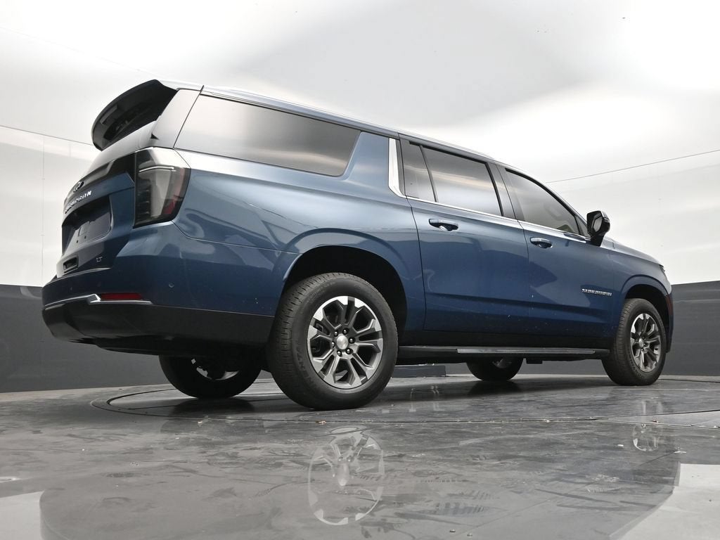 2025 Chevrolet Suburban LT