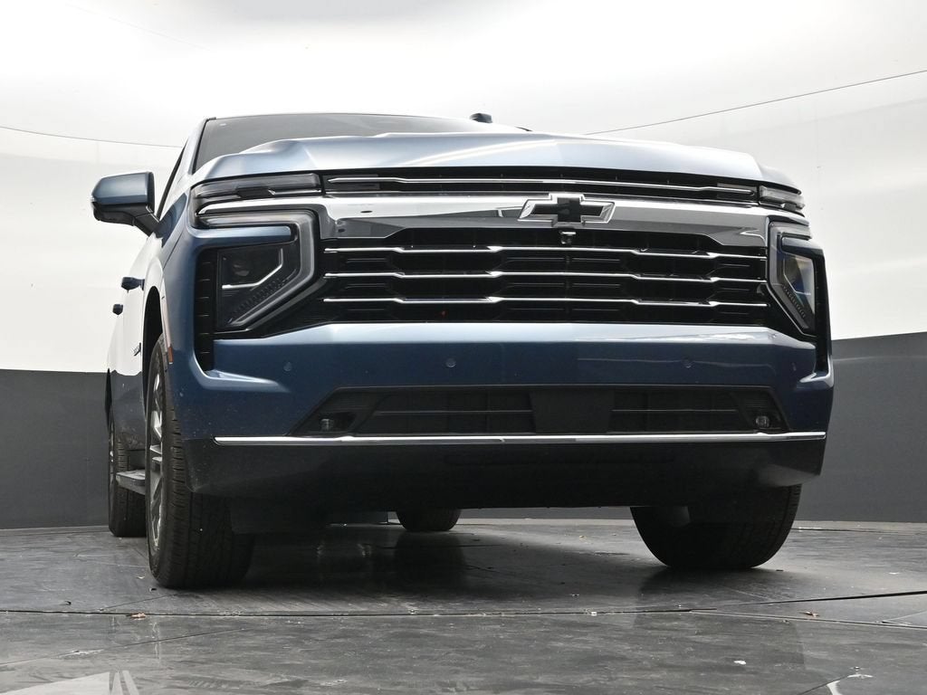 2025 Chevrolet Suburban LT