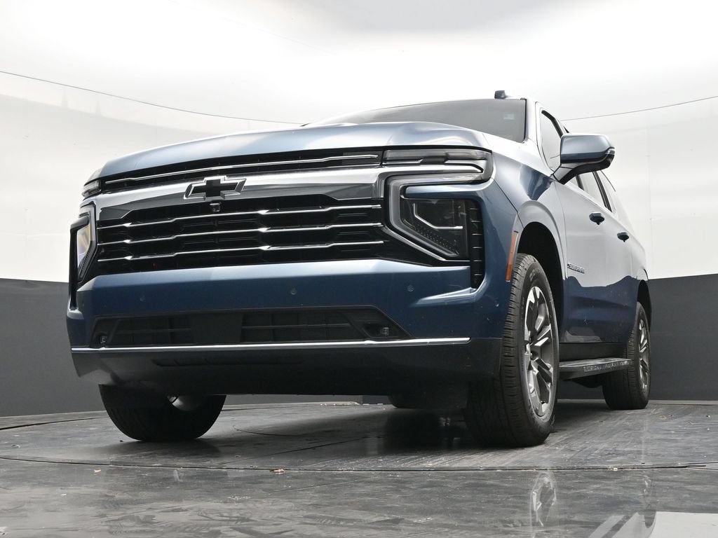 2025 Chevrolet Suburban LT