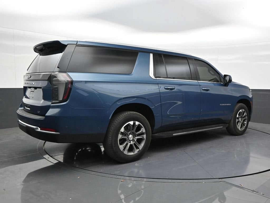 2025 Chevrolet Suburban LT