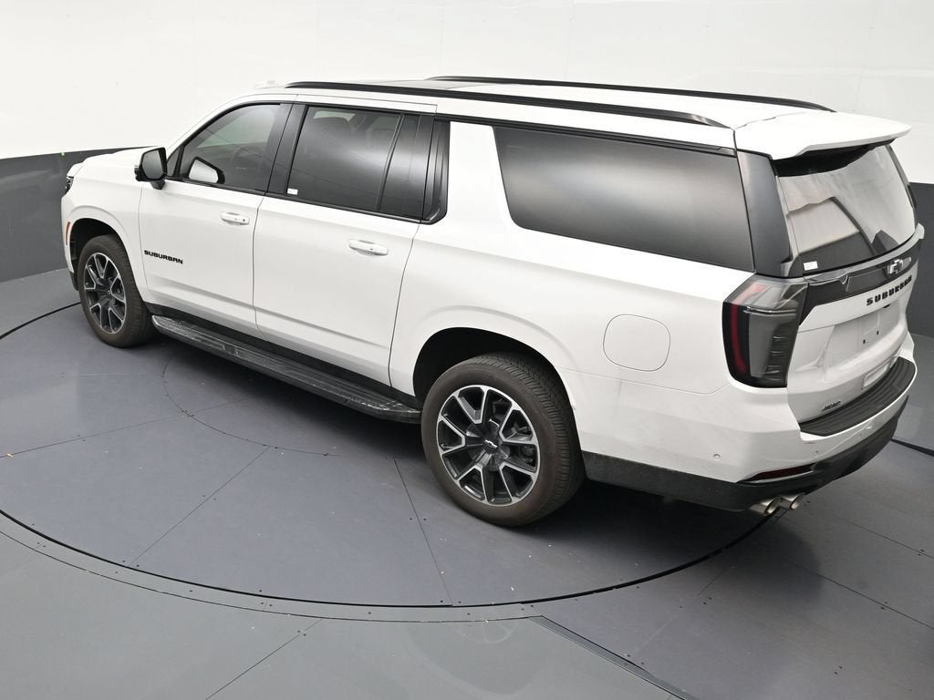 2025 Chevrolet Suburban RST