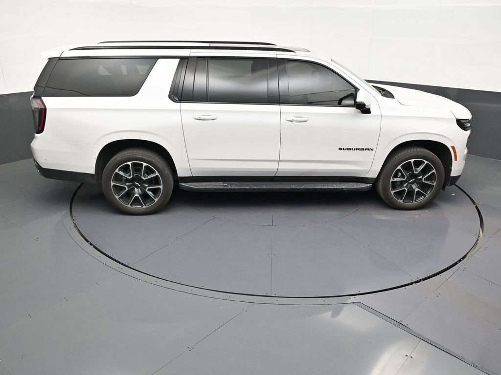 2025 Chevrolet Suburban RST