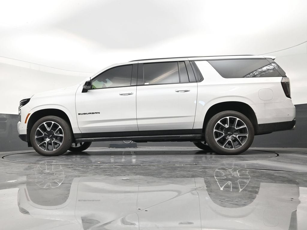 2025 Chevrolet Suburban RST