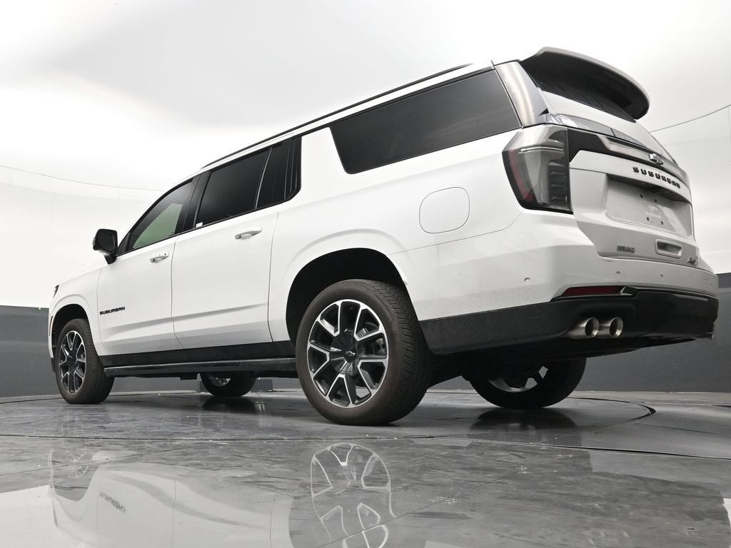 2025 Chevrolet Suburban RST