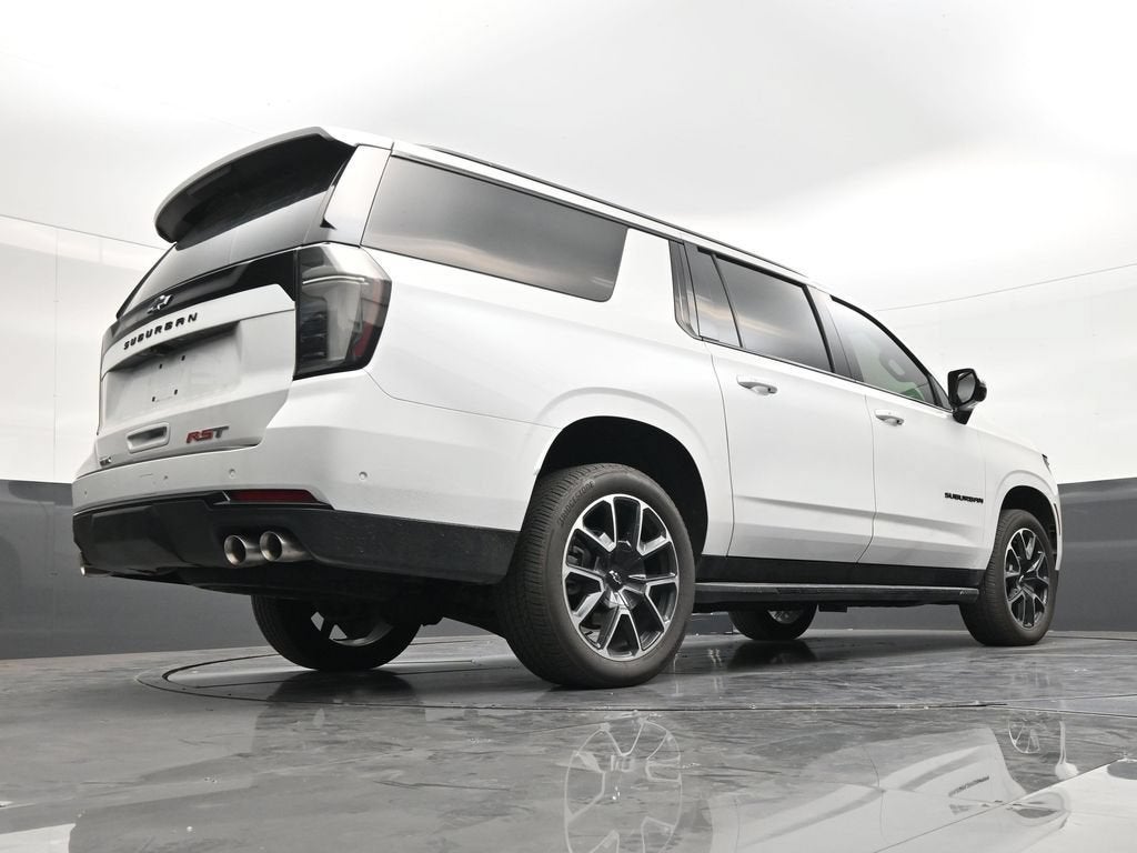 2025 Chevrolet Suburban RST