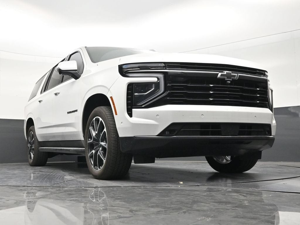 2025 Chevrolet Suburban RST