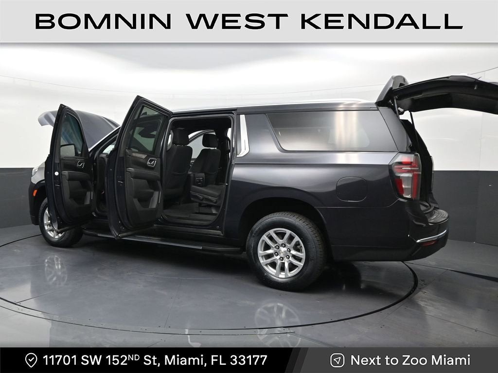 2023 Chevrolet Suburban LS