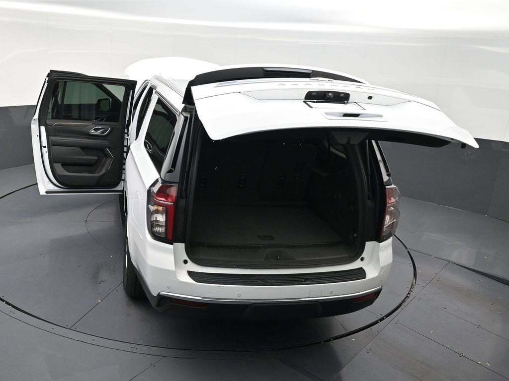 2022 Chevrolet Suburban LS