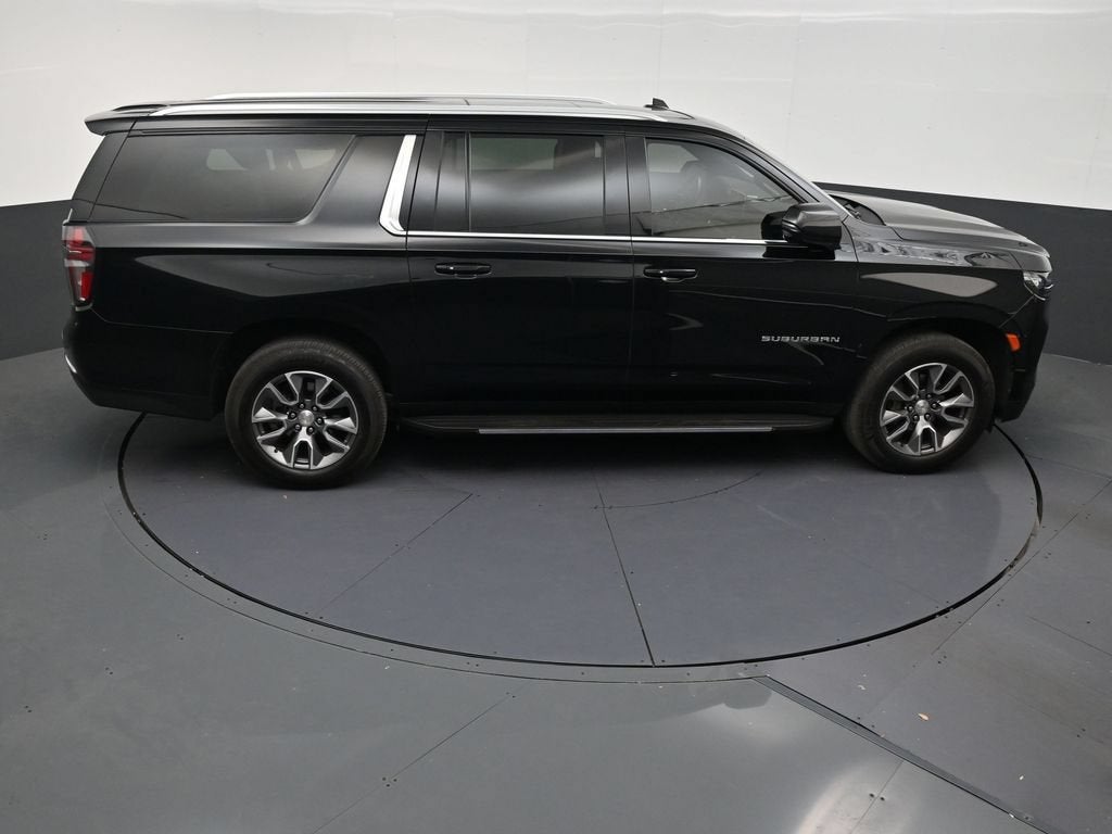 2024 Chevrolet Suburban LT