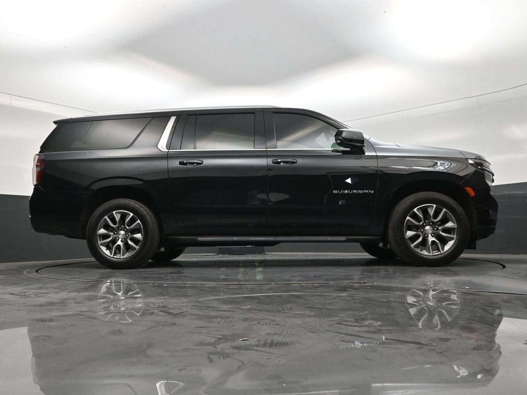 2024 Chevrolet Suburban LT