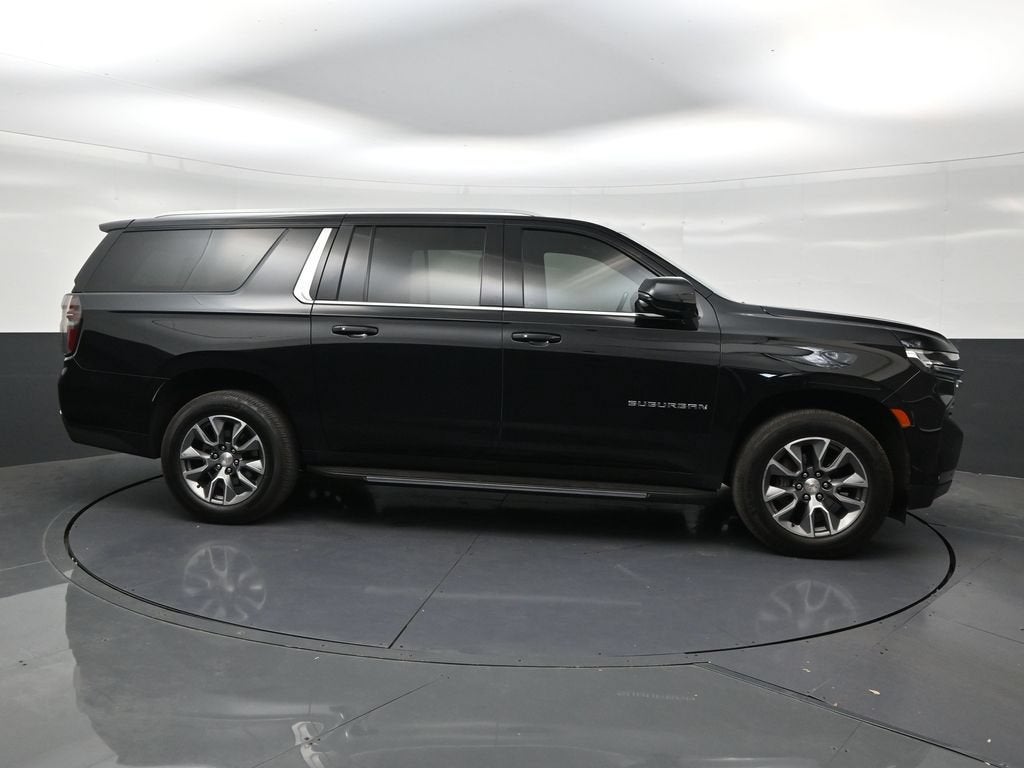 2024 Chevrolet Suburban LT