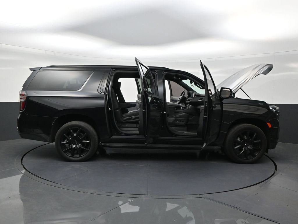 2024 Chevrolet Suburban RST