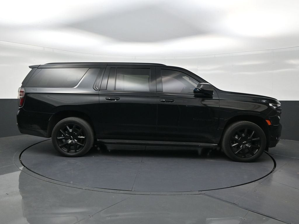 2024 Chevrolet Suburban RST