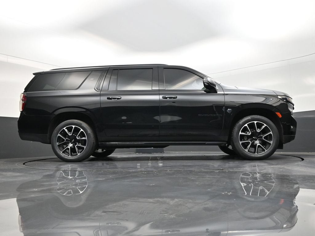 2024 Chevrolet Suburban RST