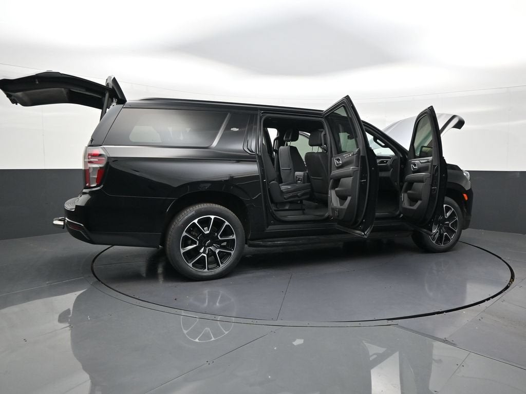 2024 Chevrolet Suburban RST
