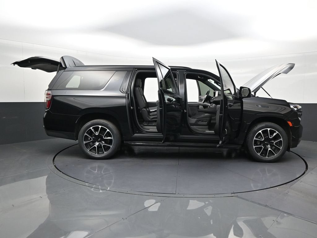 2024 Chevrolet Suburban RST