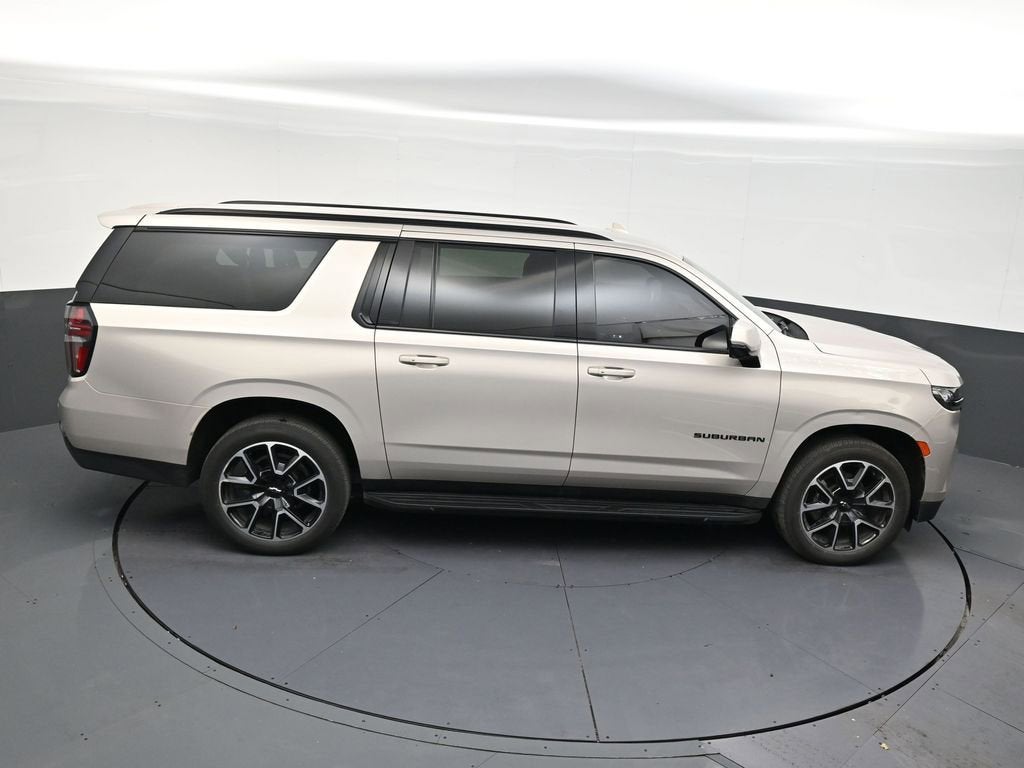 2023 Chevrolet Suburban RST