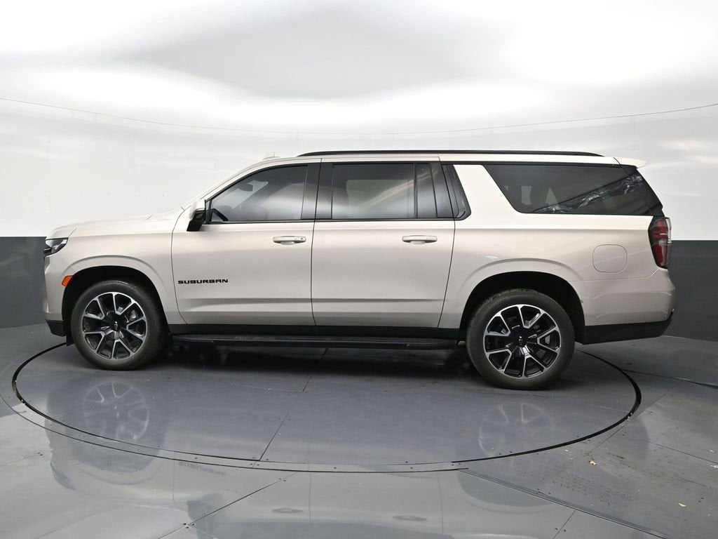 2023 Chevrolet Suburban RST