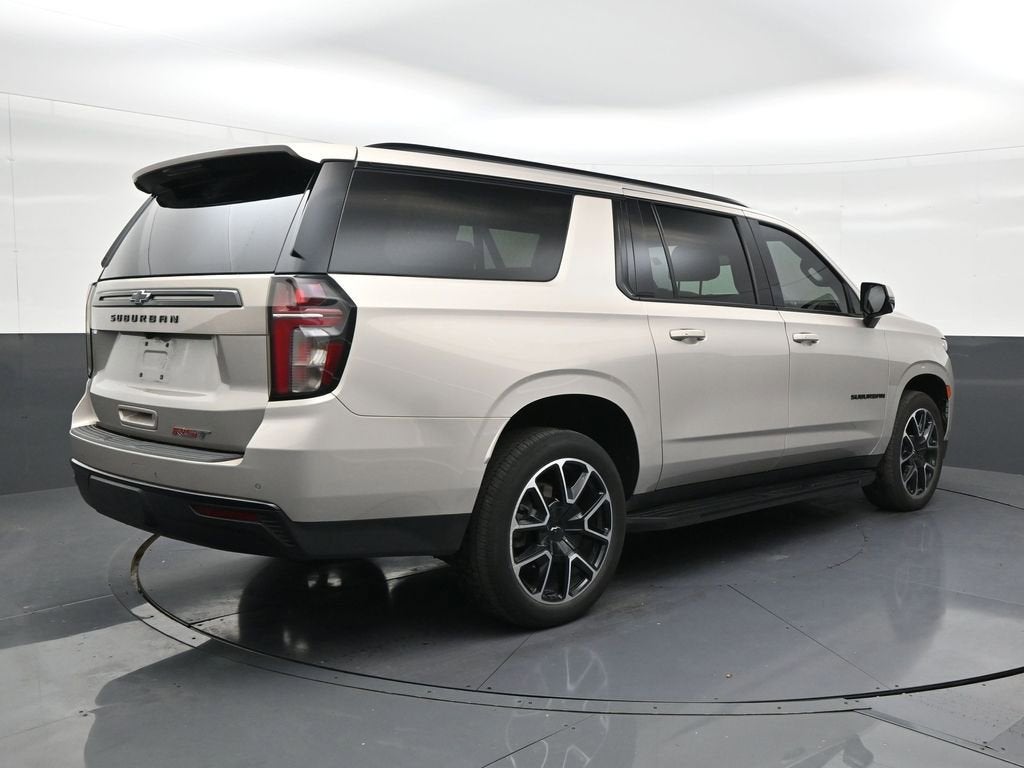 2023 Chevrolet Suburban RST