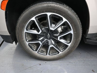 2023 Chevrolet Suburban RST