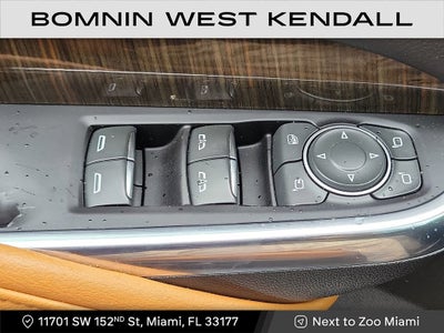 2020 Cadillac XT4 Premium Luxury