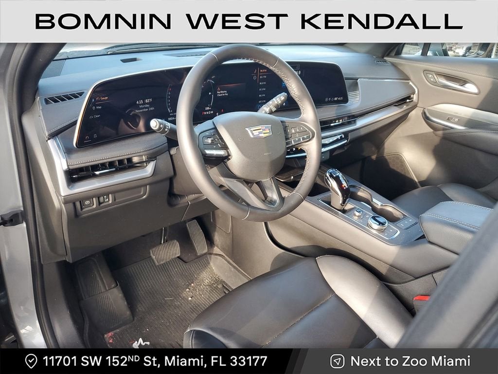 2025 Cadillac XT4 Premium Luxury