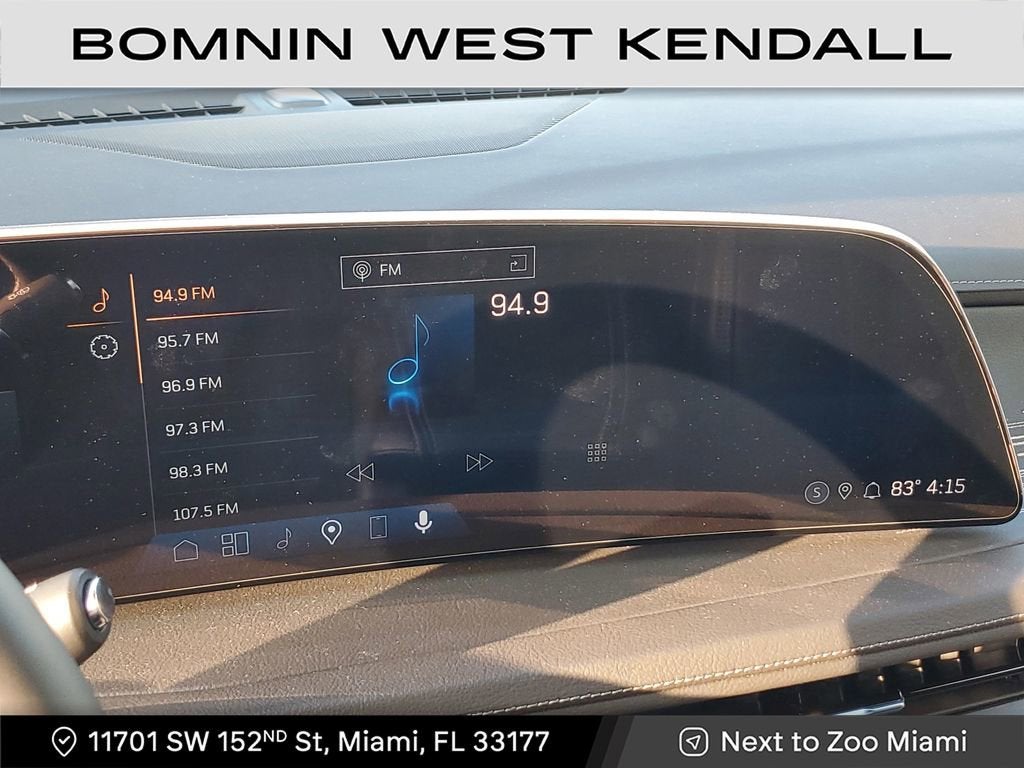 2025 Cadillac XT4 Premium Luxury