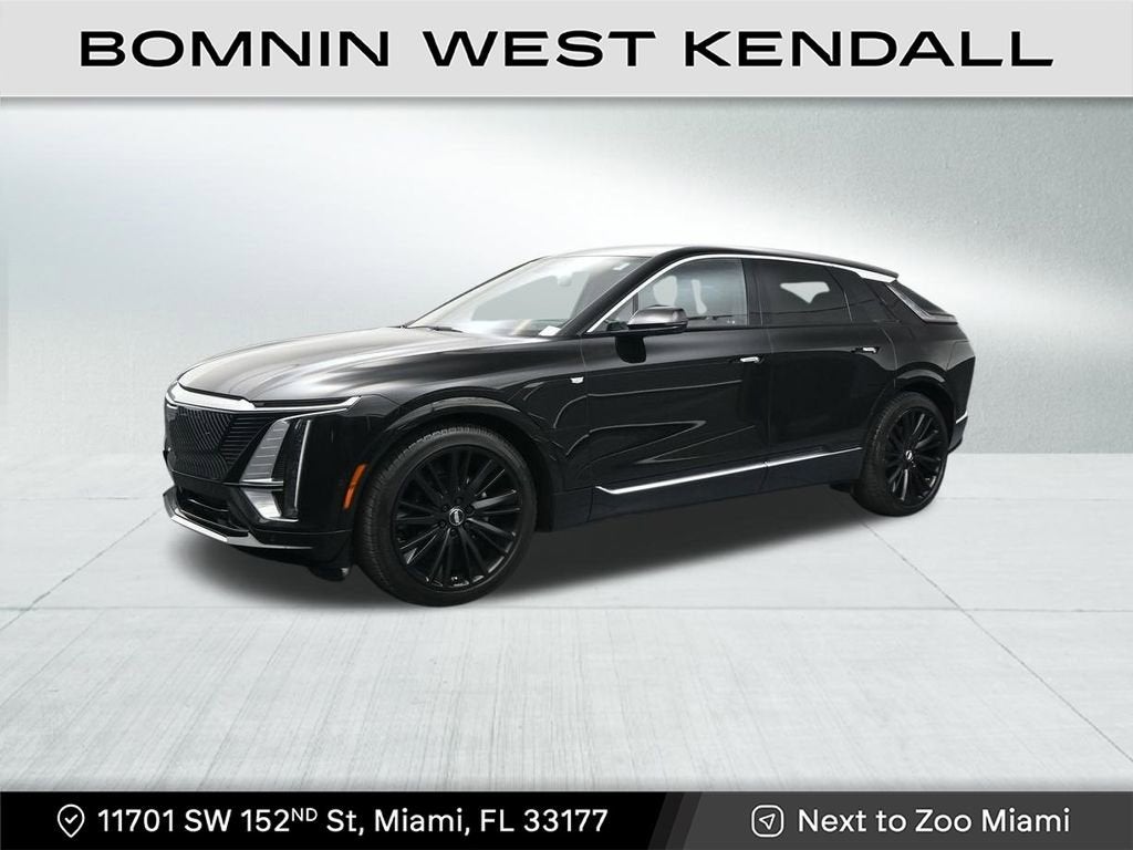 2025 Cadillac LYRIQ Luxury 2