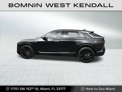 2025 Cadillac LYRIQ Luxury 2