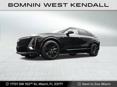 2025 Cadillac LYRIQ Luxury 2