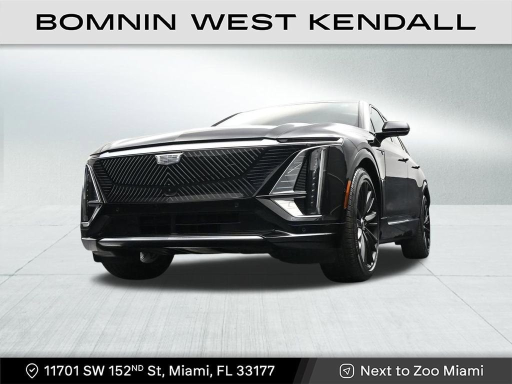2025 Cadillac LYRIQ Luxury 2