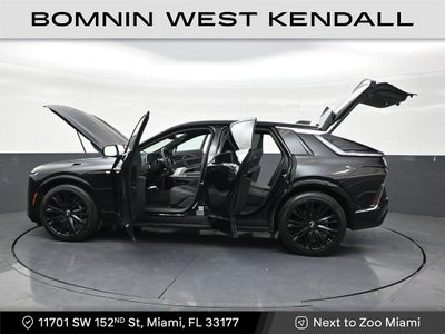2025 Cadillac LYRIQ Luxury 2