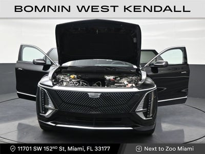 2025 Cadillac LYRIQ Luxury 2