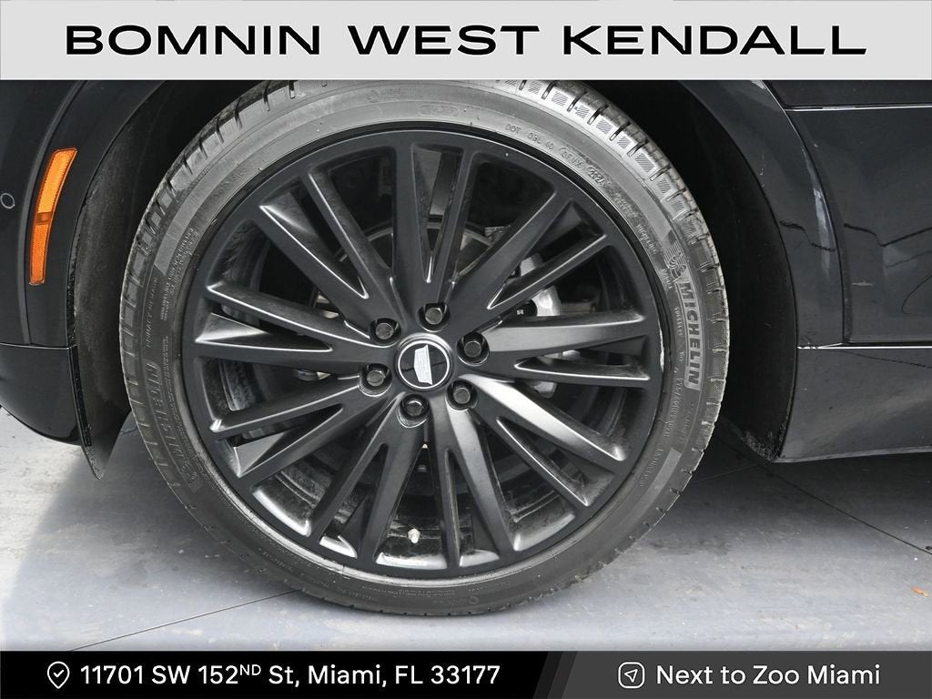 2025 Cadillac LYRIQ Luxury 2