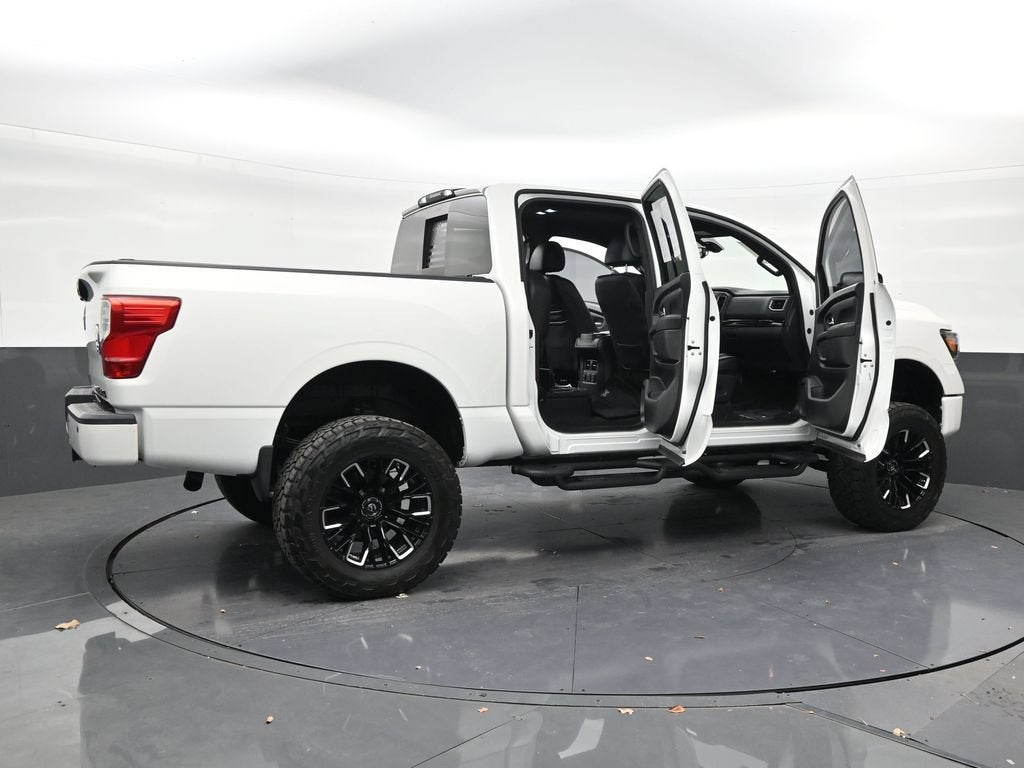 2019 Nissan Titan SL