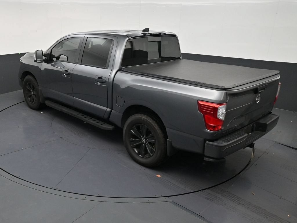 2023 Nissan Titan SV