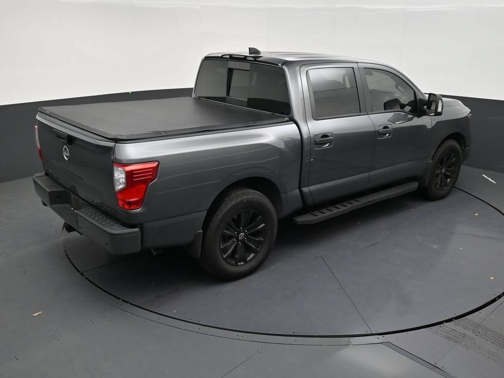 2023 Nissan Titan SV