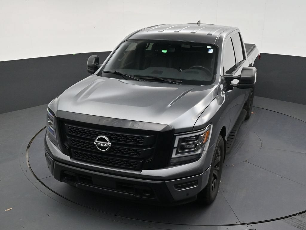 2023 Nissan Titan SV