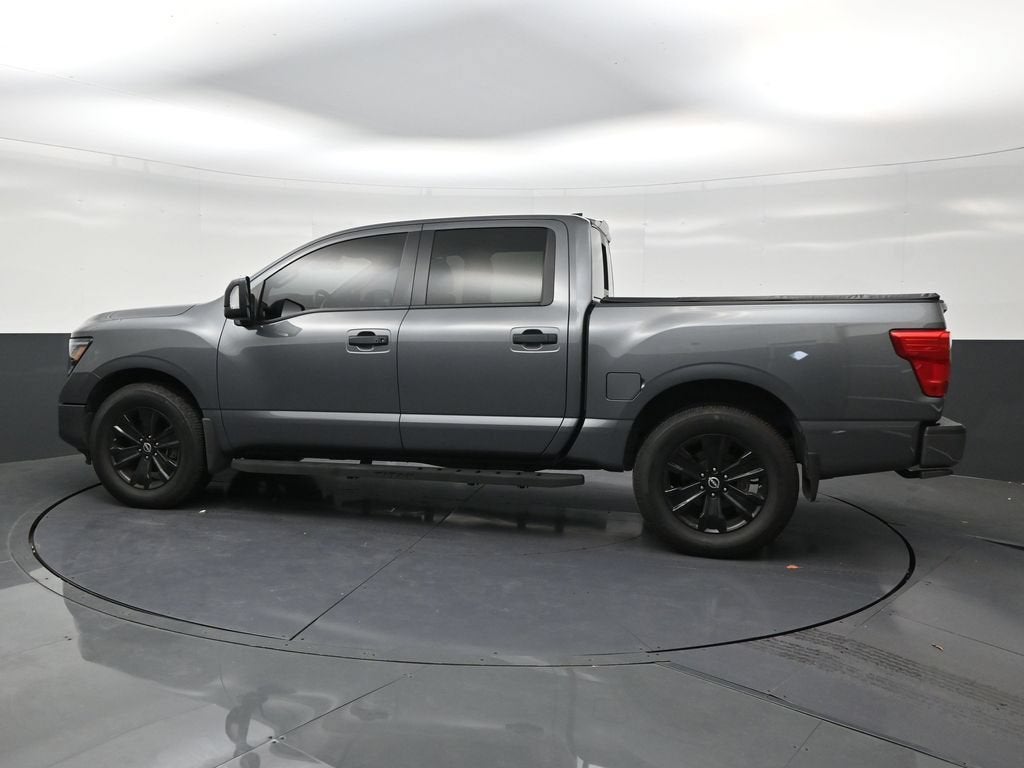 2023 Nissan Titan SV