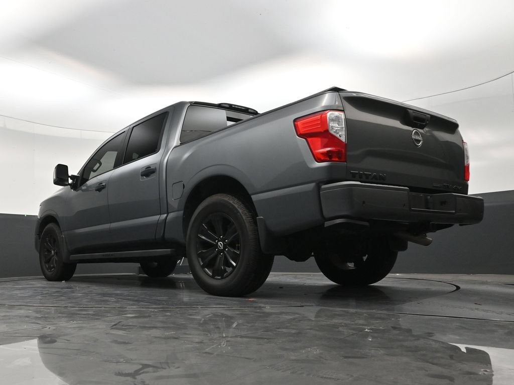 2023 Nissan Titan SV