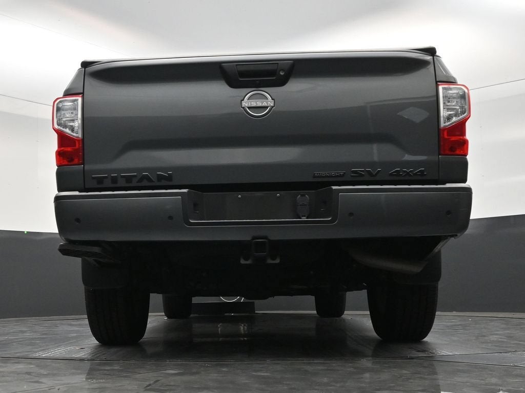 2023 Nissan Titan SV